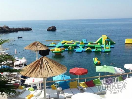 Bambus Beach Club is an attractive beach club situated on Old Lara Road in Yesilbahce Lara Antalya . 
